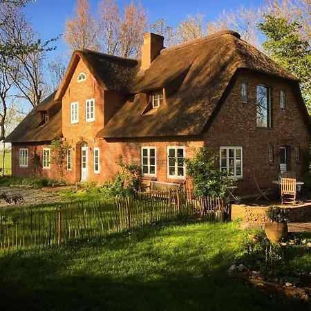 Feriehus Warft Simmerdeis 2 Comfortable Holiday