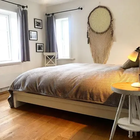 Feriehus Warft Simmerdeis 2 Comfortable Holiday Oldenswort
