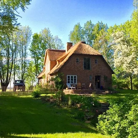 Feriehus Warft Simmerdeis 2 Comfortable Holiday Oldenswort